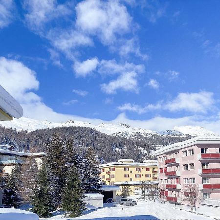 Zentrale Wohnung In St. Moritz Mit Grossem Balkon Eksteriør bilde